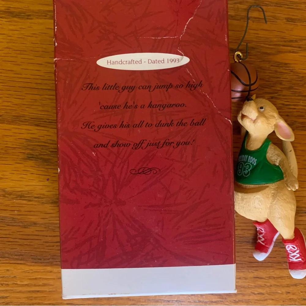 Hallmark Keepsake Ornament “Dunkin Roo” 1993
